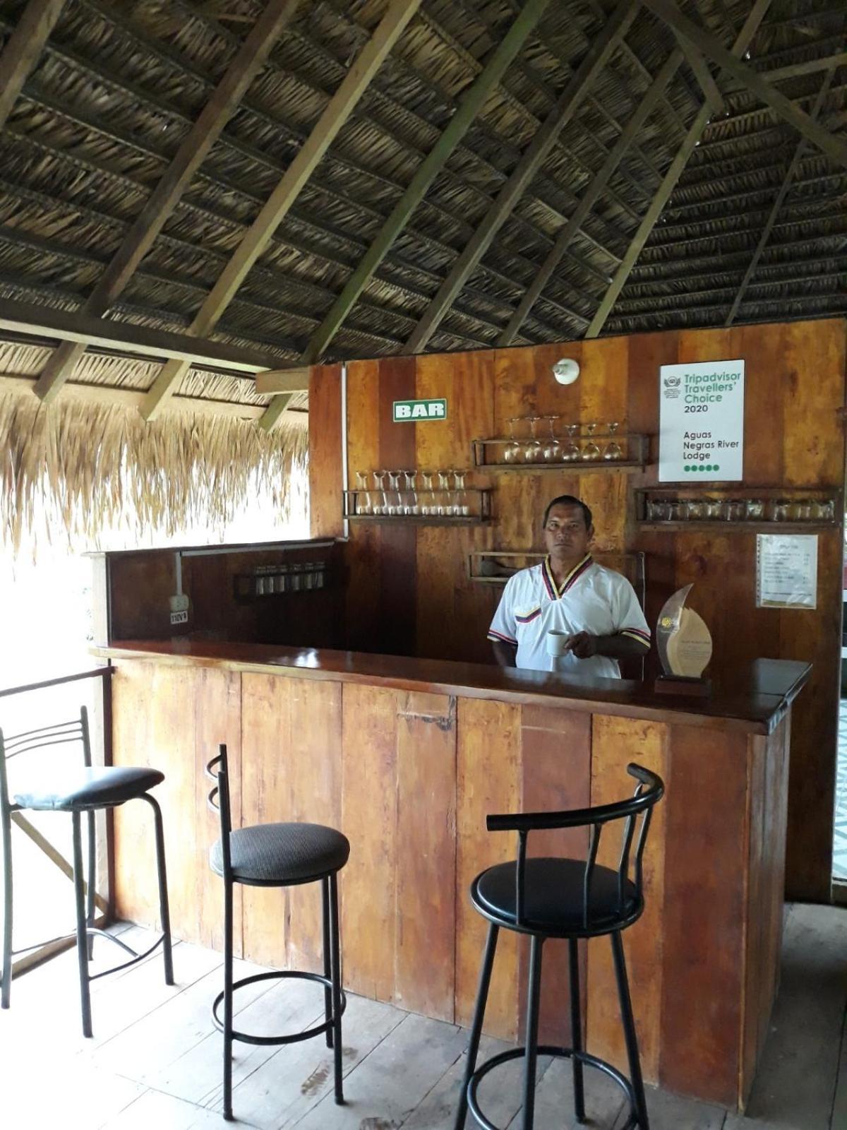 Aguas Negras River Lodge Puerto Montufar 外观 照片